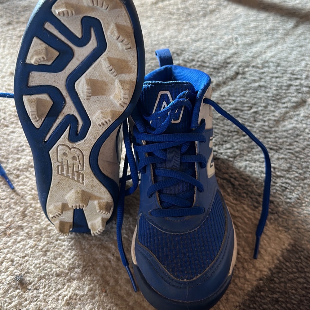 New Balance baseball cleats